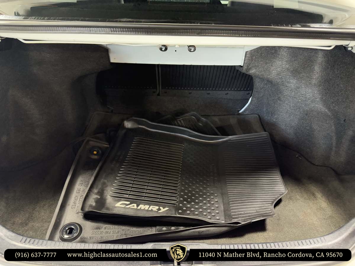 Vehicle image 46 of 58