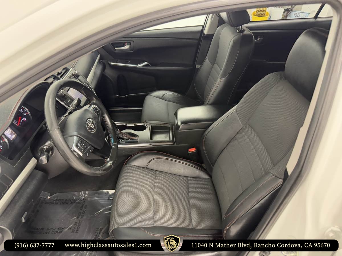 Vehicle image 16 of 58