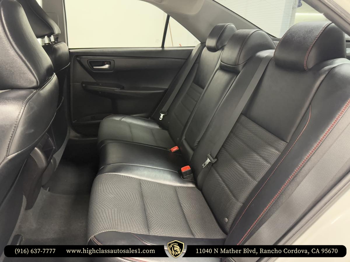 Vehicle image 21 of 58