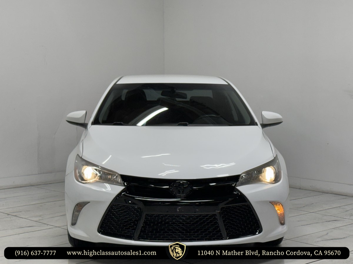 Vehicle image 3 of 58