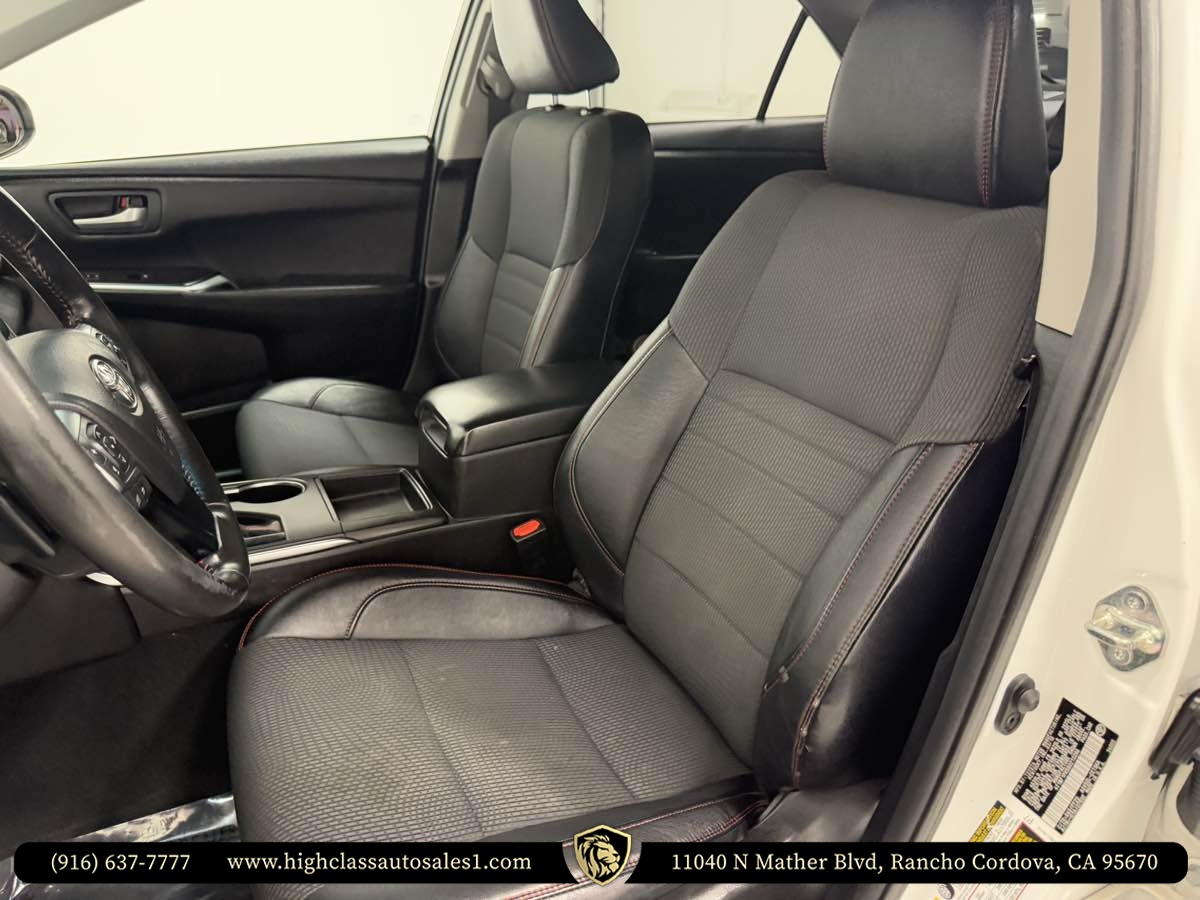 Vehicle image 17 of 58