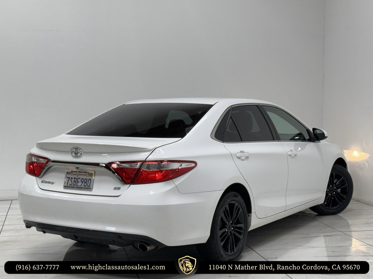 Vehicle image 8 of 58