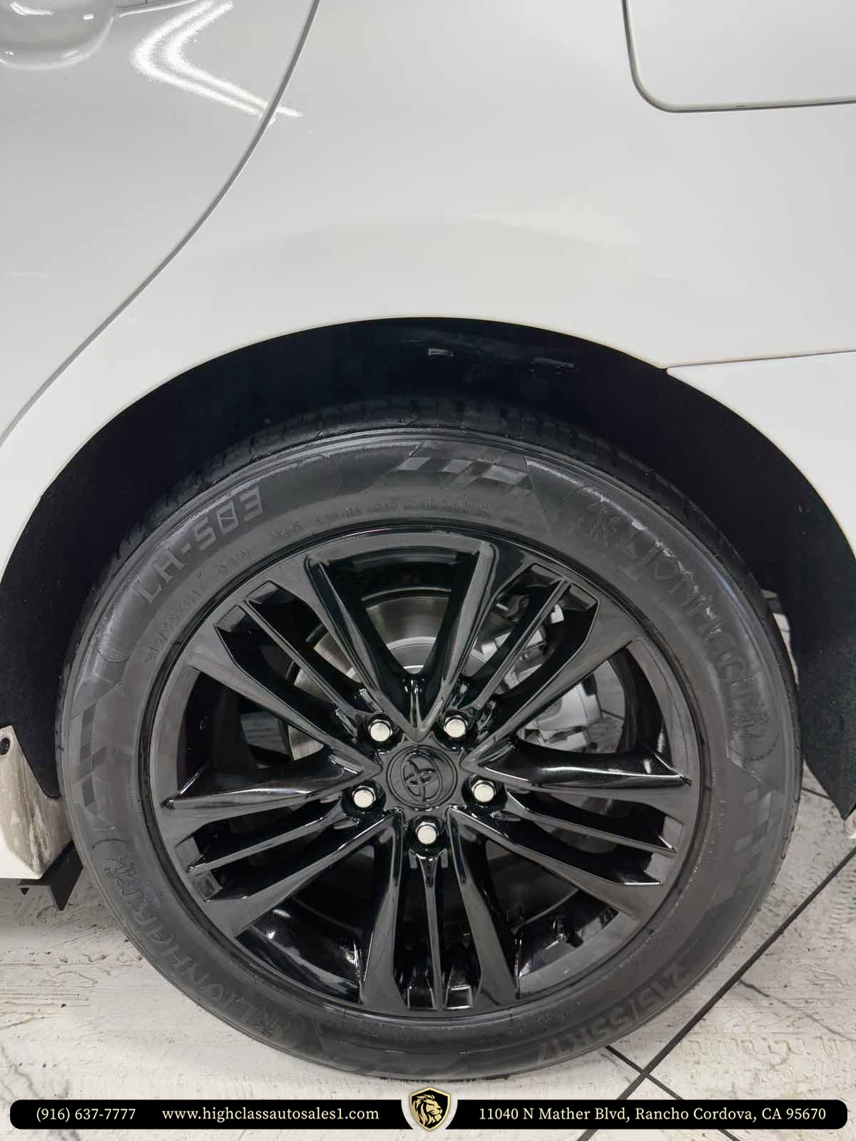 Vehicle image 55 of 58
