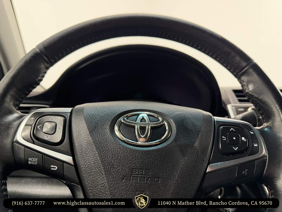 Vehicle image 34 of 58