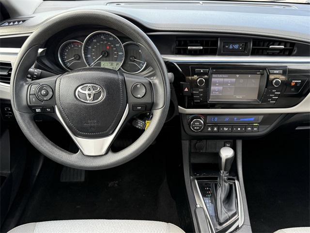 Vehicle image 14 of 23