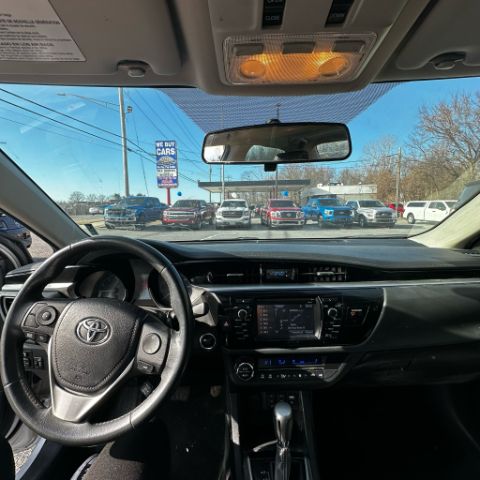 Vehicle image 3 of 3