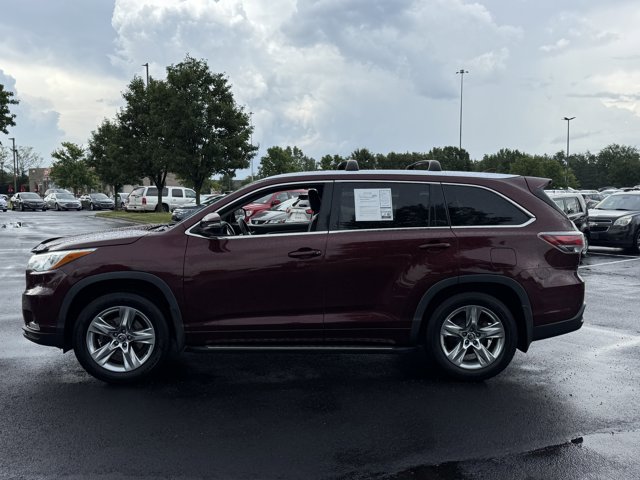 Vehicle image 8 of 38