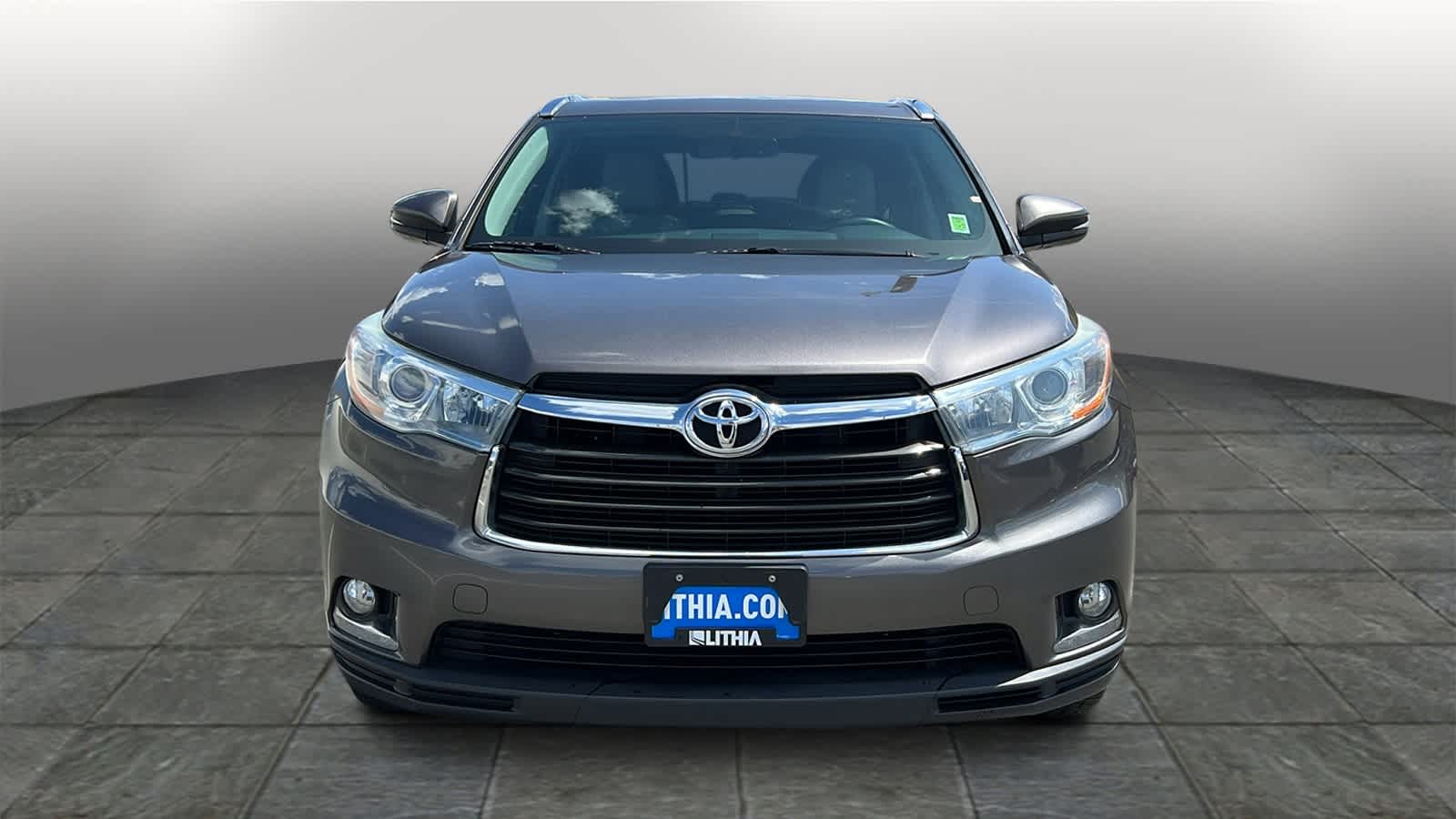 Vehicle image 2 of 30