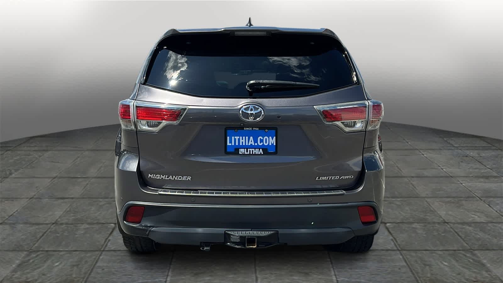 Vehicle image 7 of 30