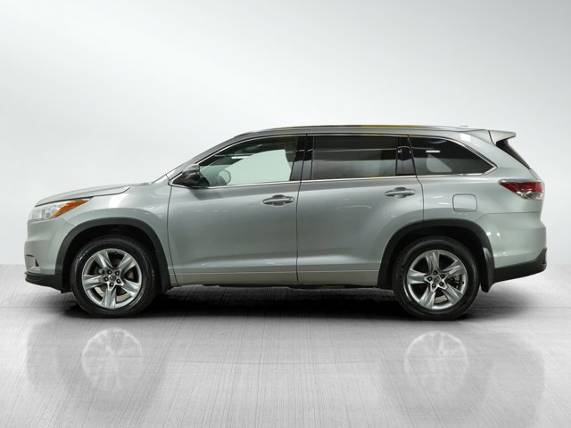 Vehicle image 8 of 29