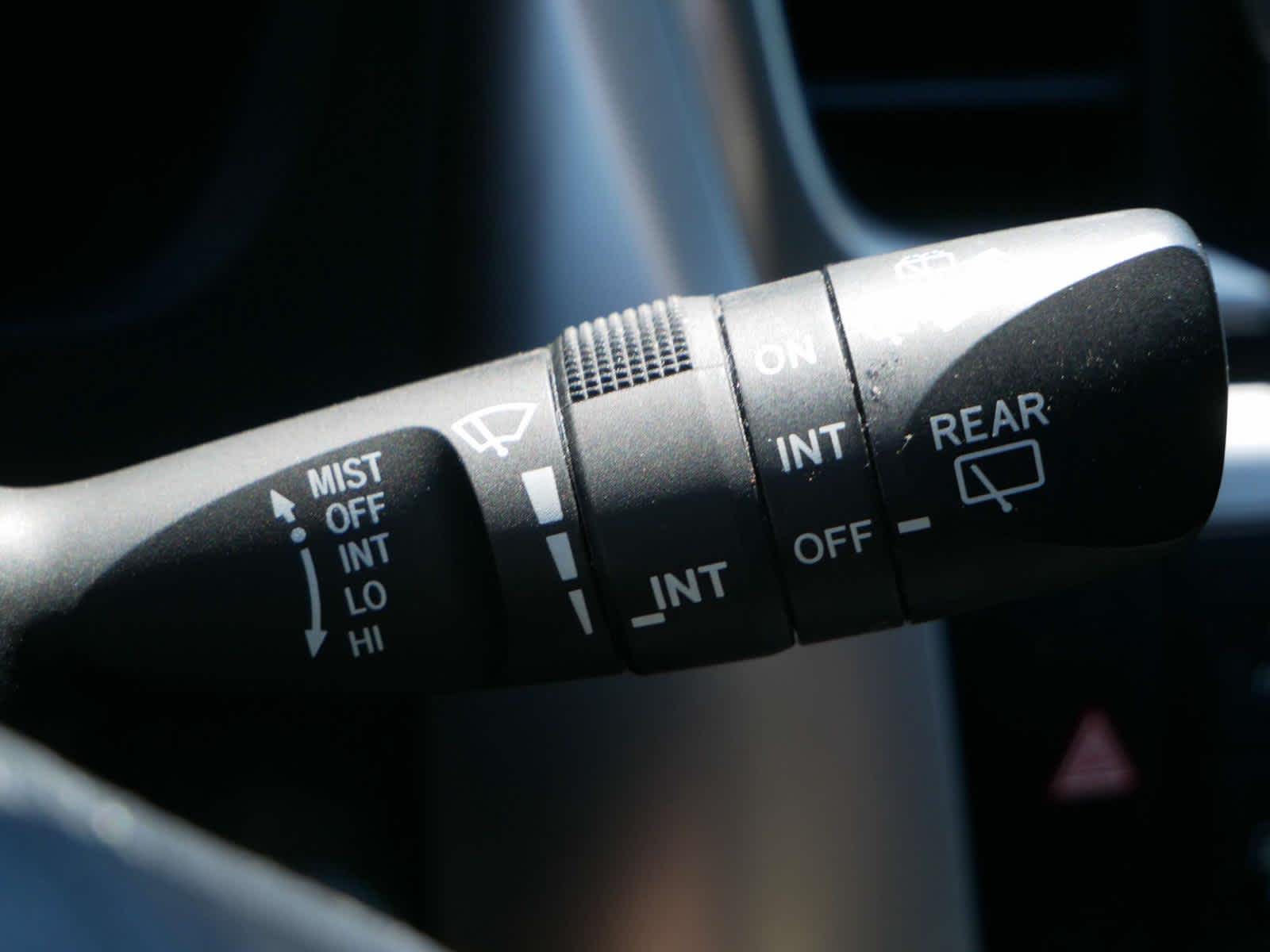 Vehicle image 29 of 33