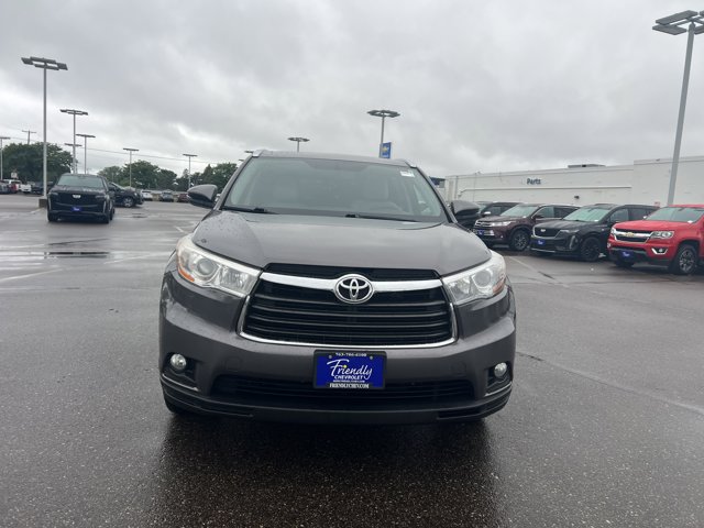 Vehicle image 2 of 28