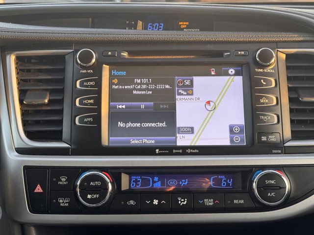 Vehicle image 17 of 27