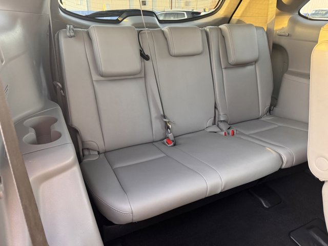 Vehicle image 26 of 27