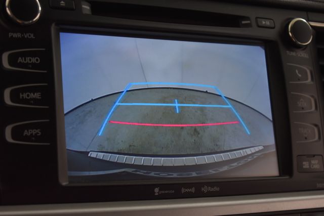 Vehicle image 25 of 30