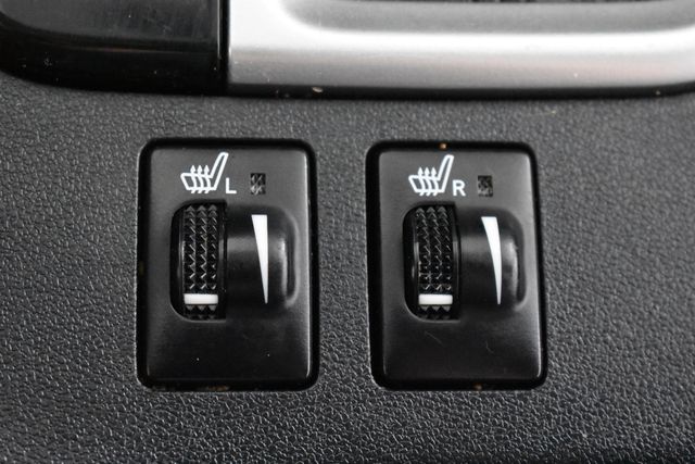 Vehicle image 28 of 30