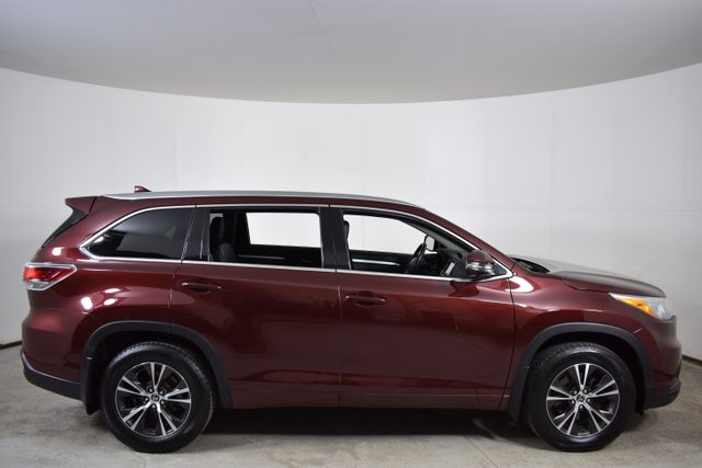 Vehicle image 7 of 30