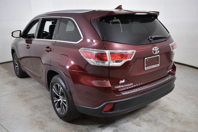 Vehicle image 8 of 30