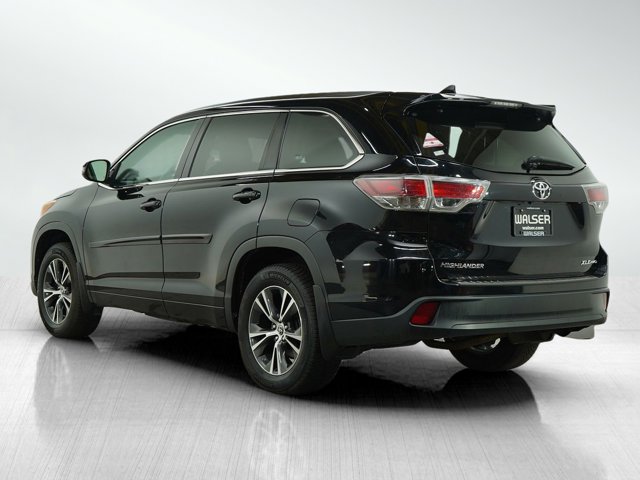 Vehicle image 7 of 30