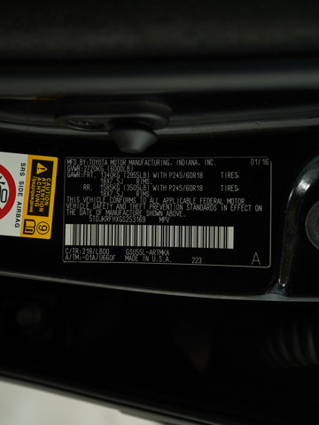 Vehicle image 25 of 30