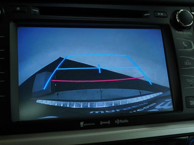 Vehicle image 19 of 30