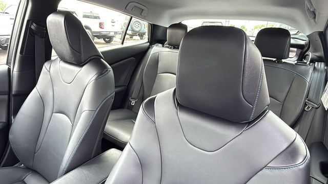 Vehicle image 11 of 30
