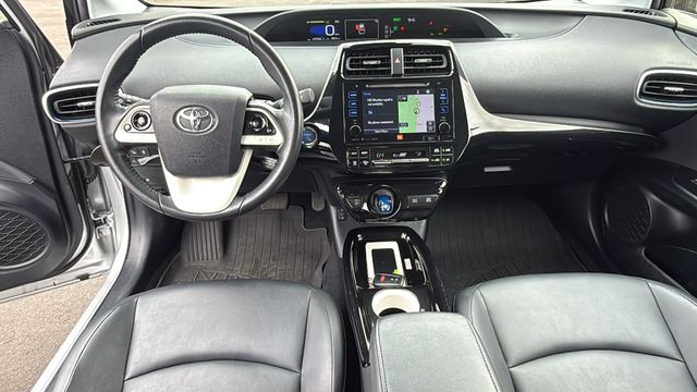 Vehicle image 26 of 30