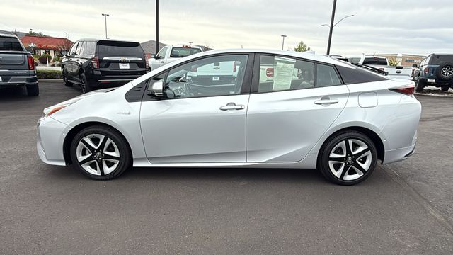 Vehicle image 8 of 30