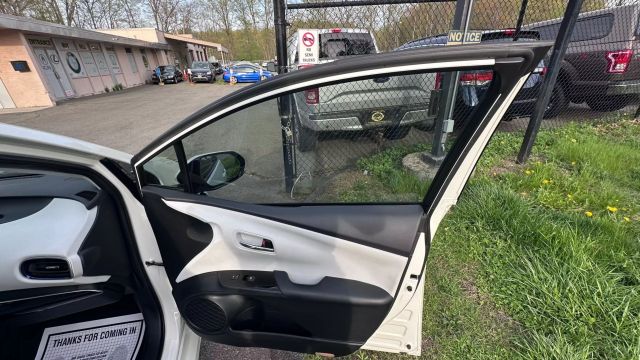 Vehicle image 32 of 32