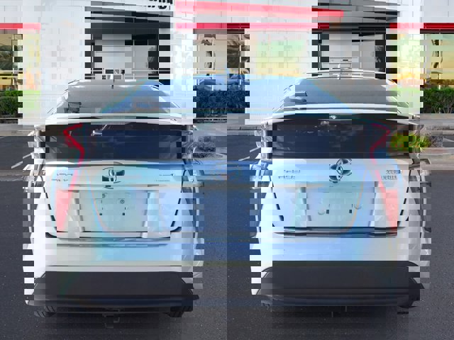 Vehicle image 5 of 19