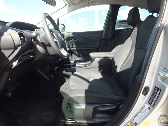 Vehicle image 14 of 19
