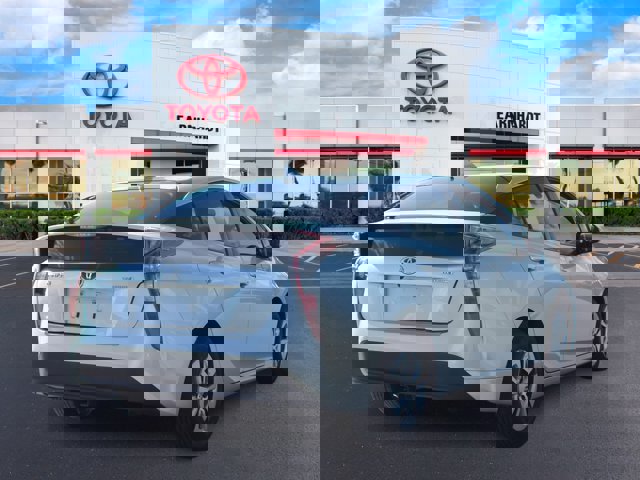 Vehicle image 3 of 19