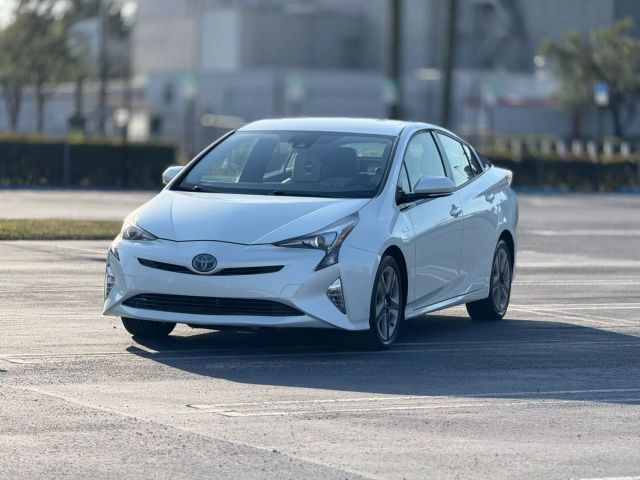 Vehicle image 1 of 14