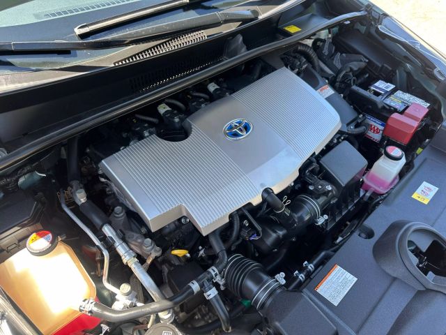 Vehicle image 45 of 47
