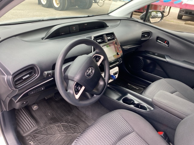 Vehicle image 6 of 32