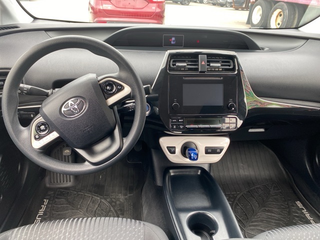 Vehicle image 5 of 32