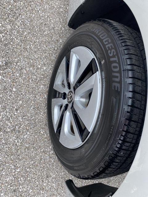 Vehicle image 31 of 32