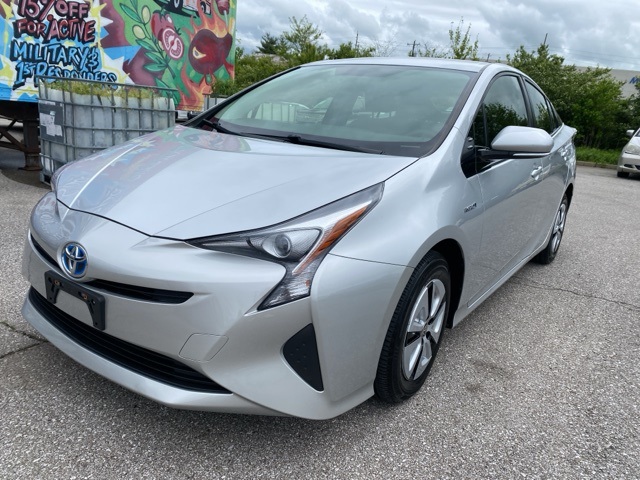 Vehicle image 1 of 32