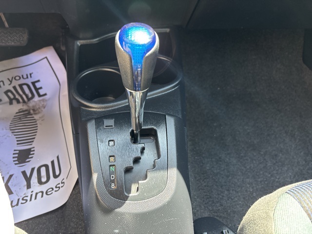 Vehicle image 16 of 24