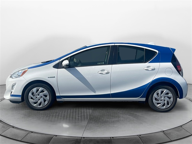 Vehicle image 8 of 10