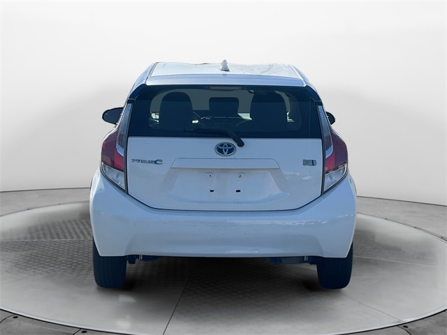 Vehicle image 6 of 10