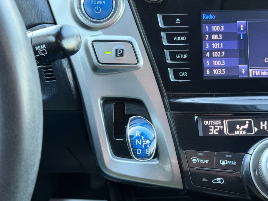 Vehicle image 24 of 86