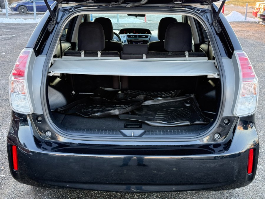 Vehicle image 32 of 86