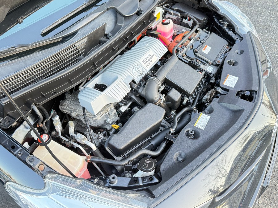 Vehicle image 70 of 86