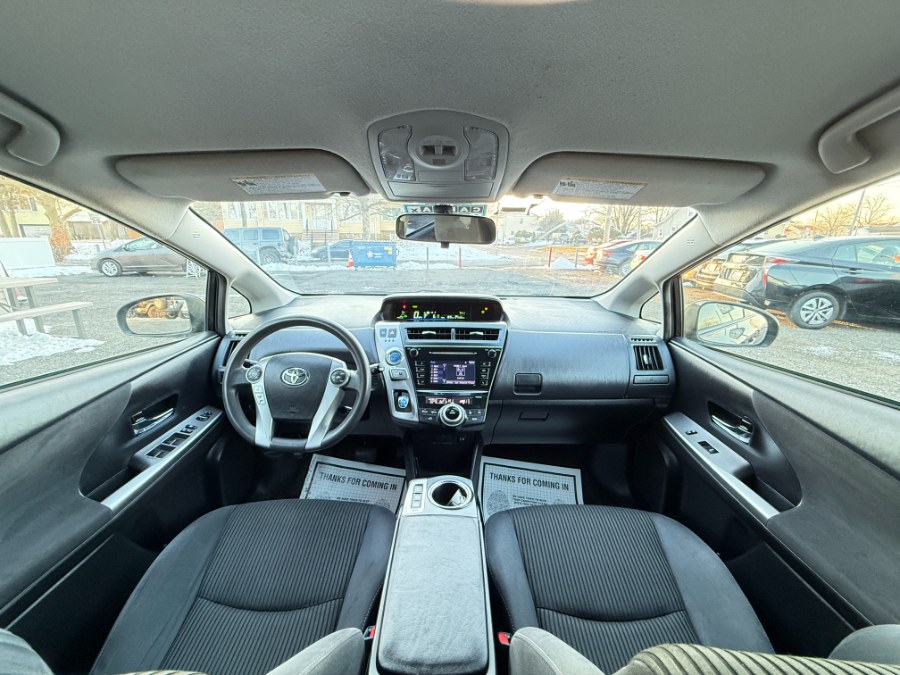 Vehicle image 28 of 86