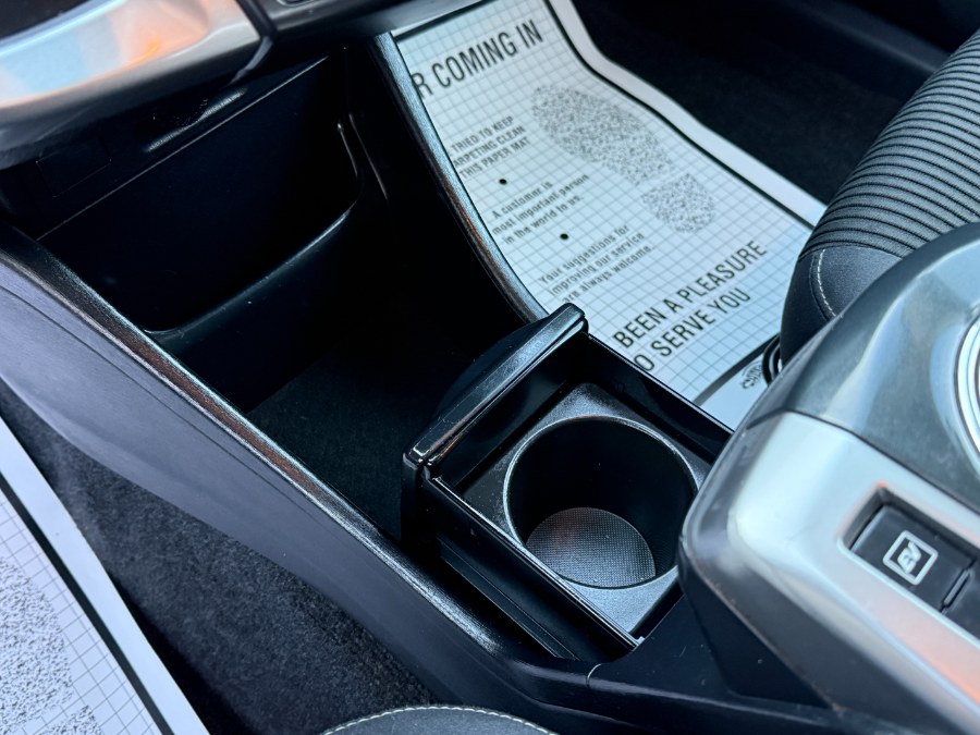 Vehicle image 50 of 86