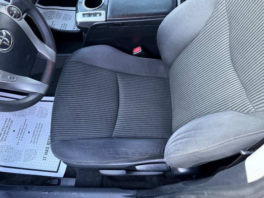 Vehicle image 18 of 86
