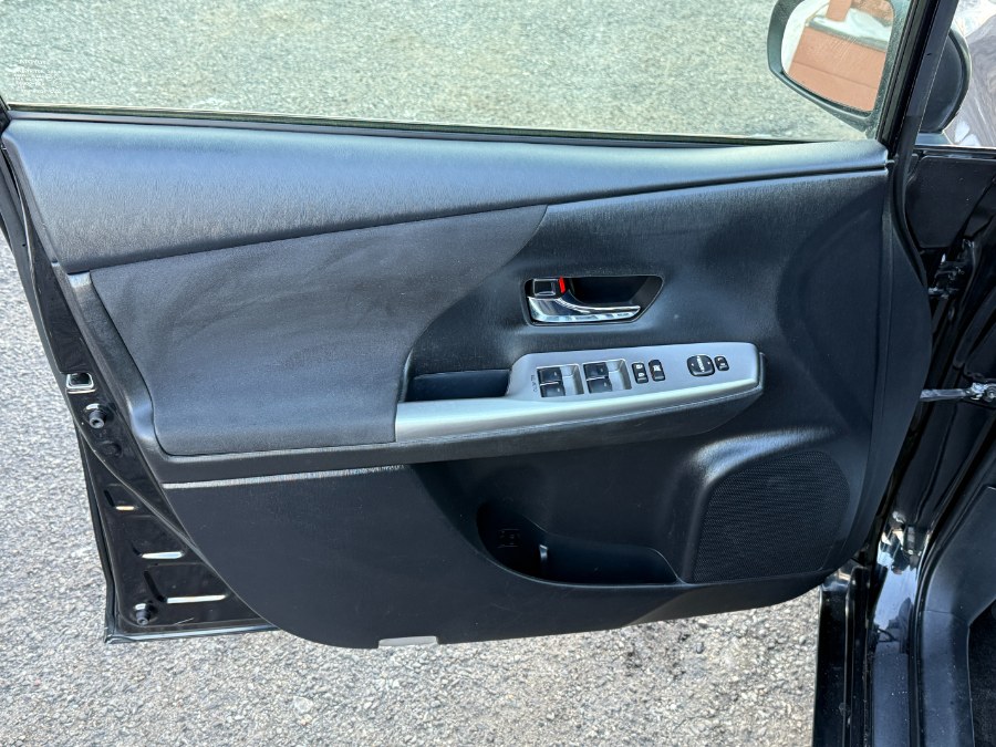 Vehicle image 20 of 86