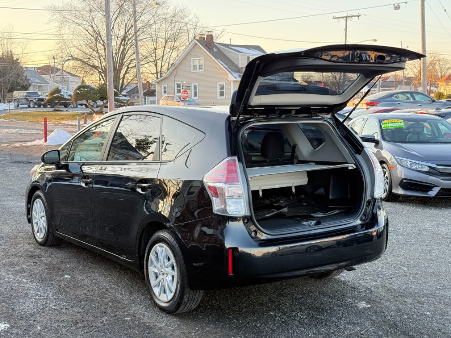 Vehicle image 12 of 86