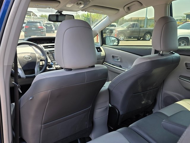 Vehicle image 17 of 39